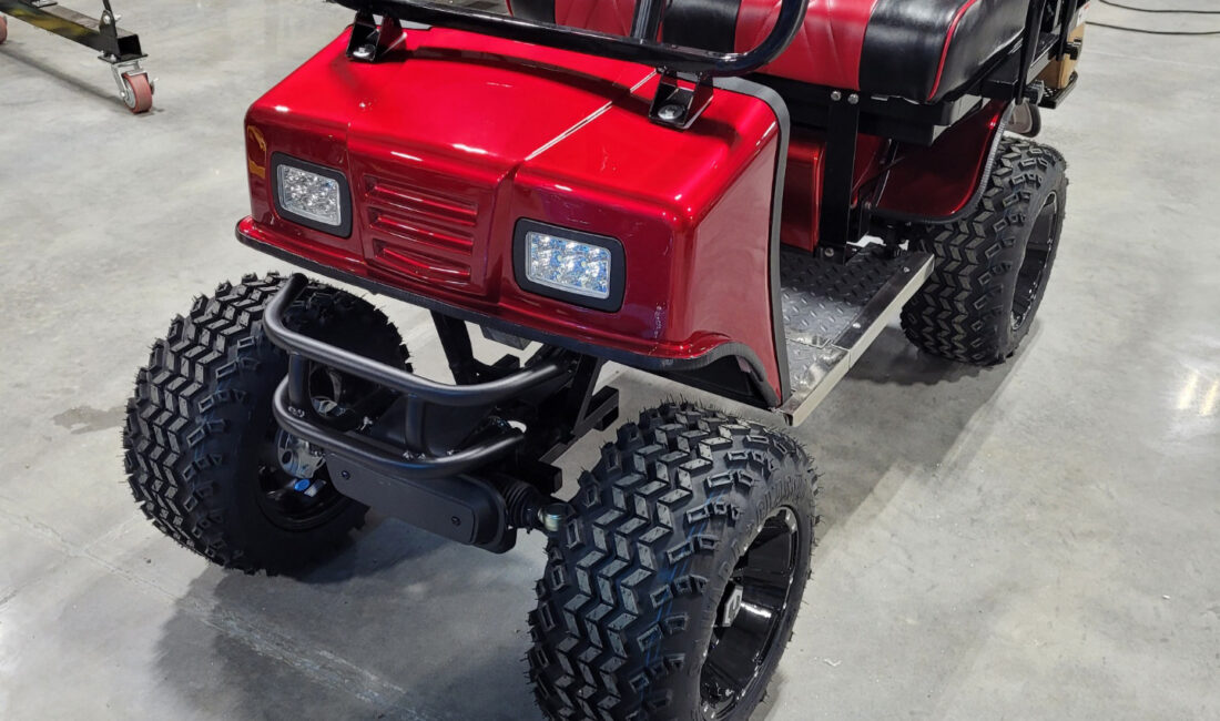 cricket-locust-SX3-lifted-model-cricket-mini-golf-carts